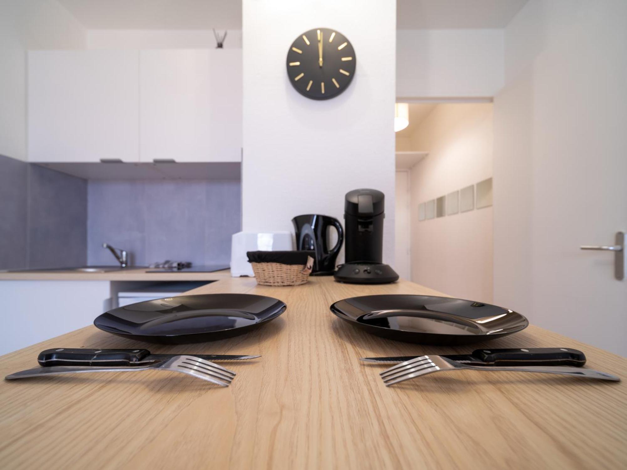 Appartement Tout Equipe A 6Min De La Gare St Charles Marseille Exterior photo